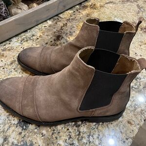 Aldo Men's Tan Chukka Boots